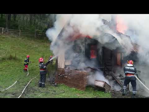 Incendiu Iacobeni- imagini ISU Suceava