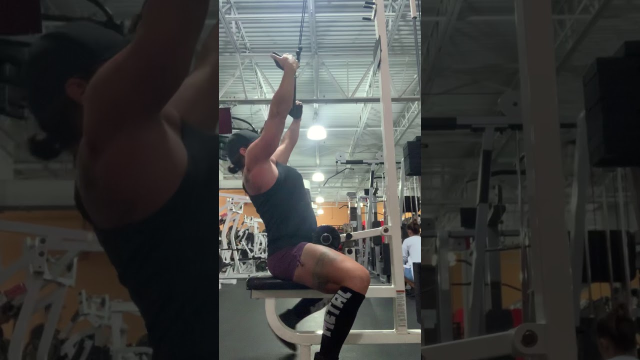 Mag grip lat pull down