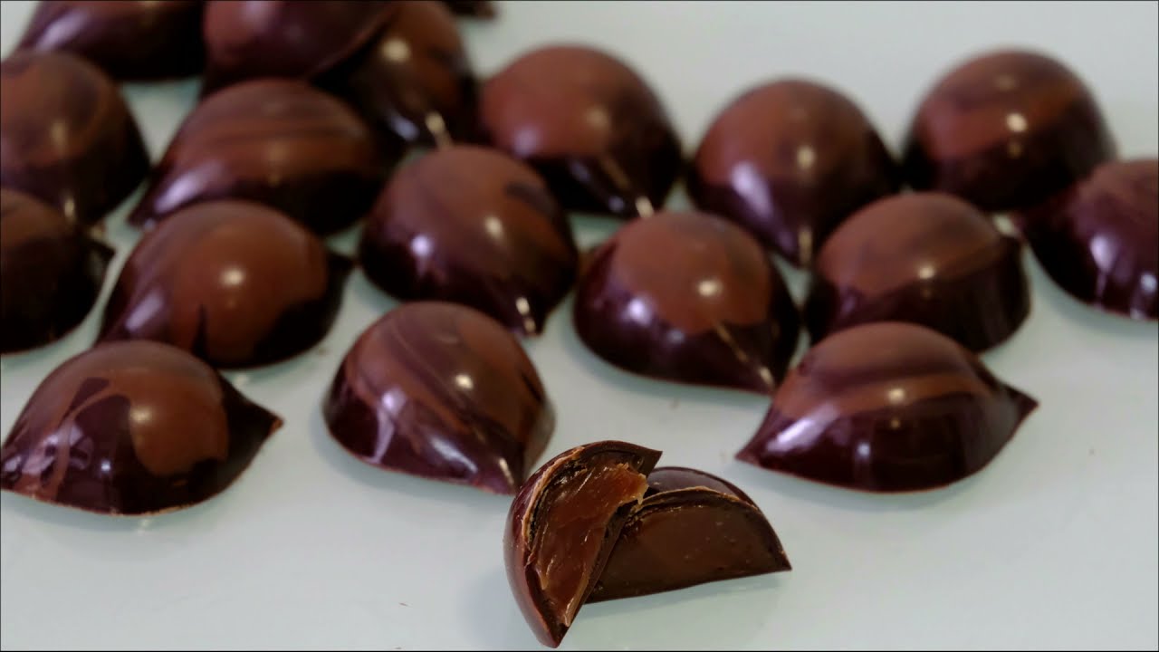BOMBONES DE CHOCOLATE CON RELLENO DE GANACHE DE CARAMELO🍫 | Dagny Bakes 👩‍🍳