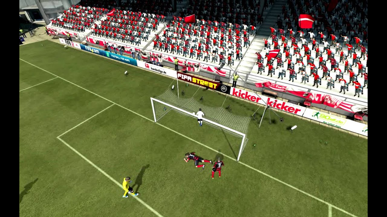 FIFA 12 - FAIL DEFENDERS AT THEIR BEST!