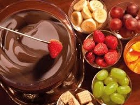 Vídeo: Como Fazer Fondue Em Casa