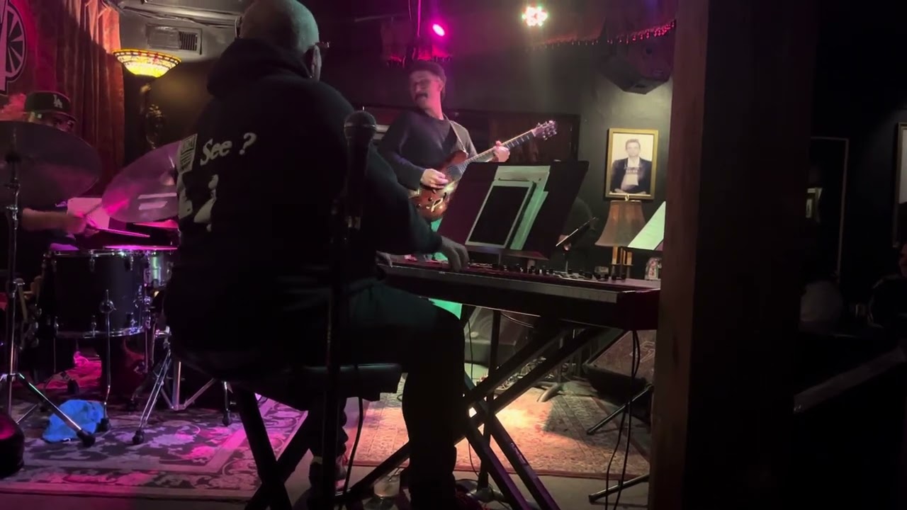 Live Jazz At 51st Street Speakeasy