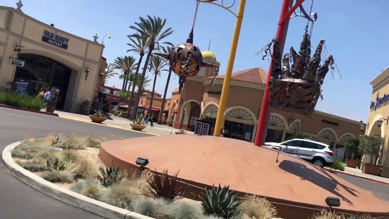 Las Americas An Outlet Mall at the U.S. Mexico Border YouTube