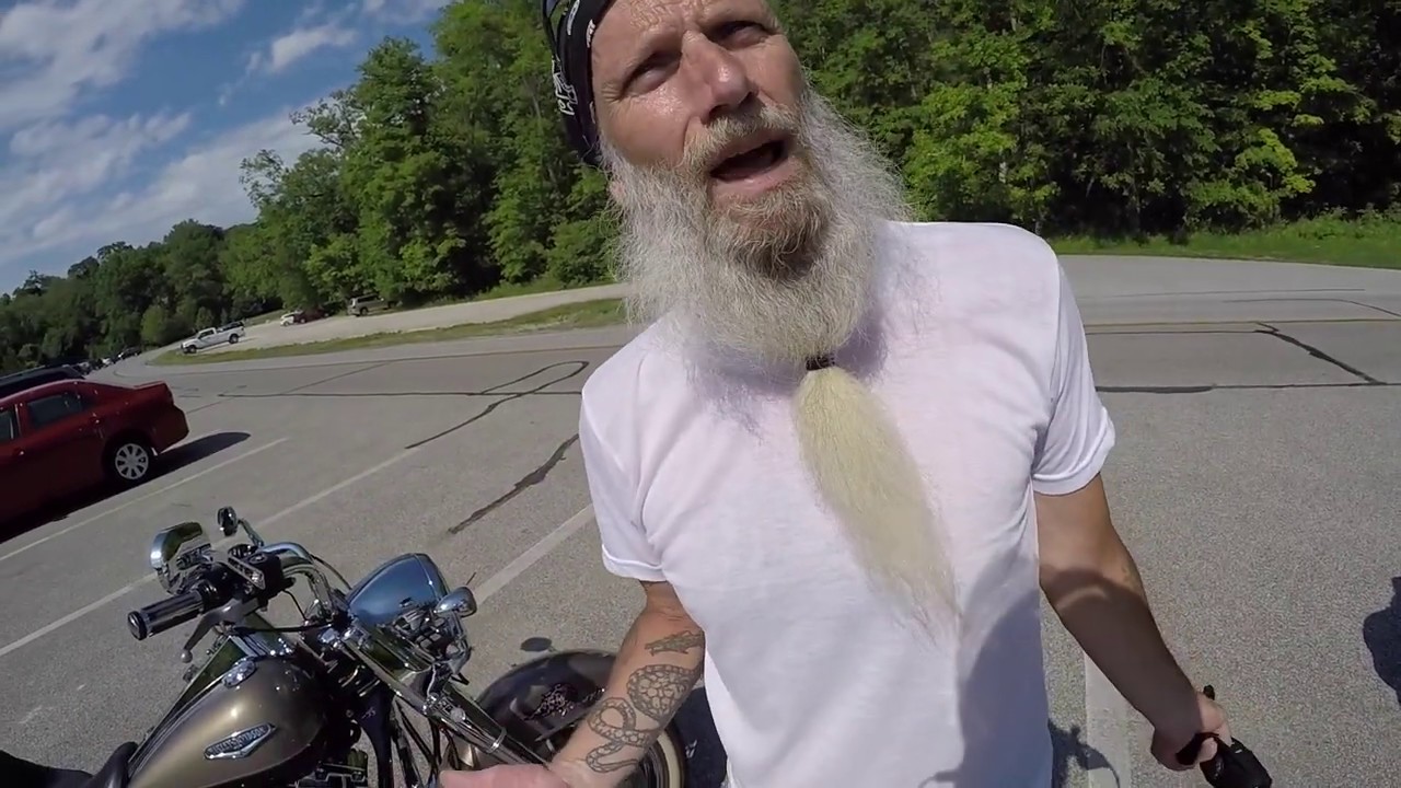 VTX1800 MOTOVLOG:A destroyed GoPro, Close Calls and helping a Harley Davidson rider out.