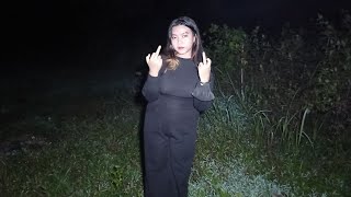 CEWEK INI NGOTOT PEMBUKTIAN HANTU GENDING MISTERI