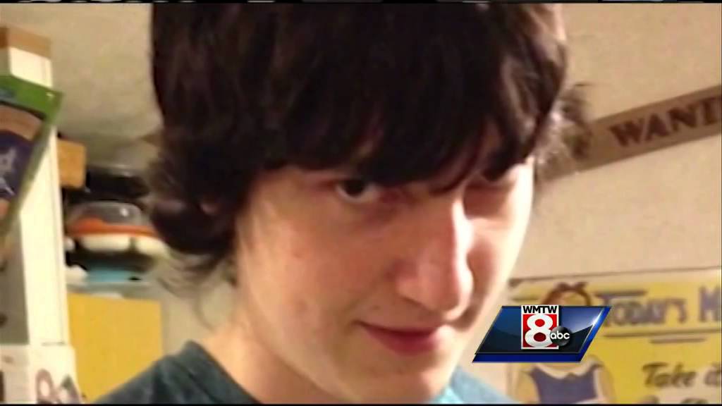 Waterboro community continues search for missing teen