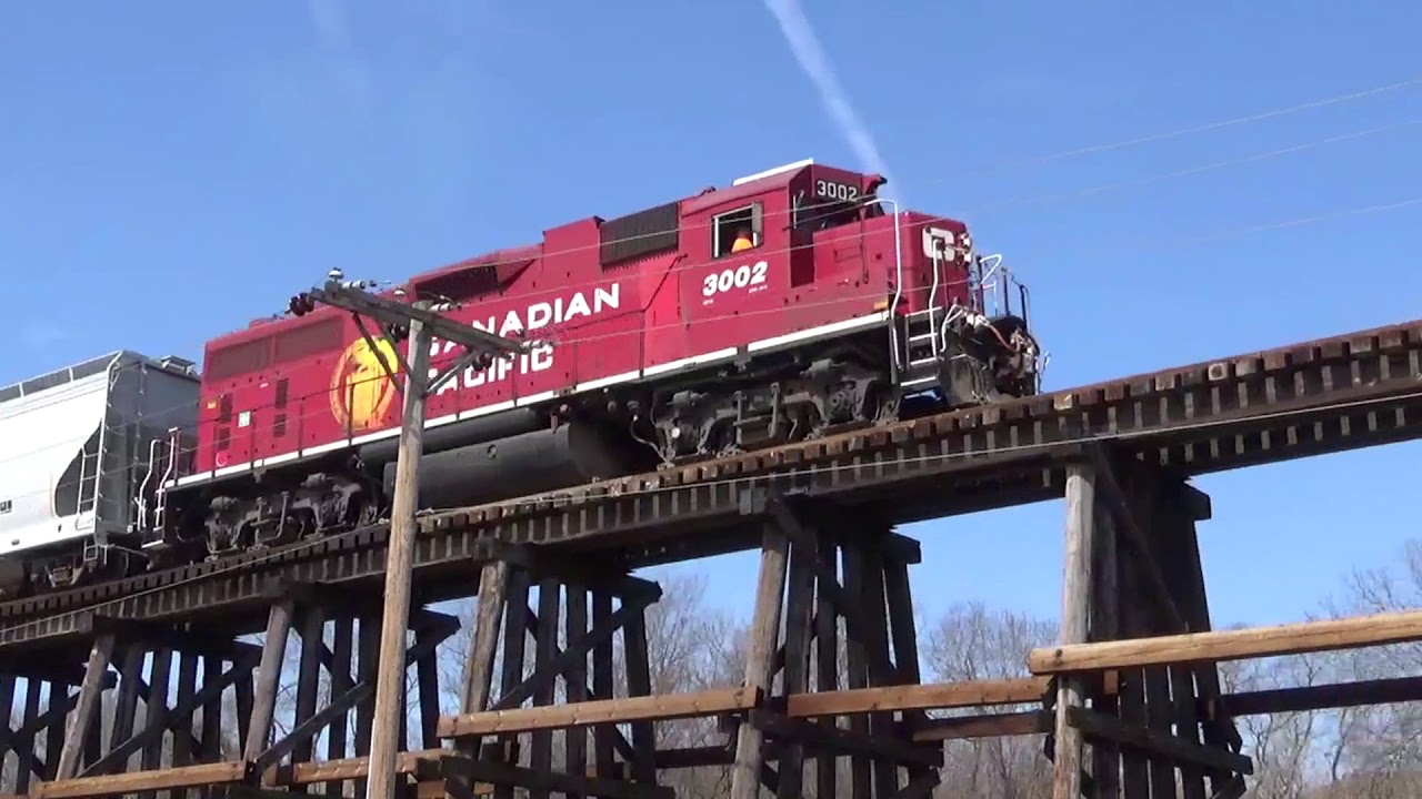 Eldridge Job and three way meet at Bettendorf Apr 24, 2018 YouTube