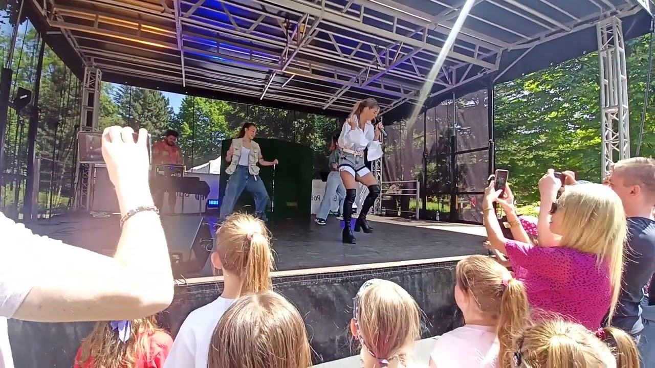 Mandaryna You Give Love A Bad Name live Warszawa 4.06