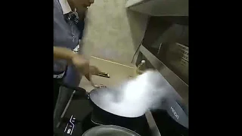 美大集成灶爆炒辣椒和防火牆演示 - 天天要聞
