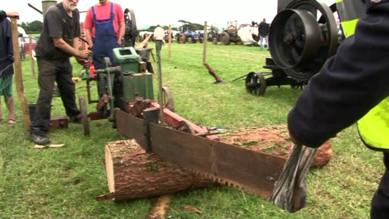 VINTAGE WORKING RALLY 2011 (PART 15) THE MONSTER DANGEROUS SAW YouTube