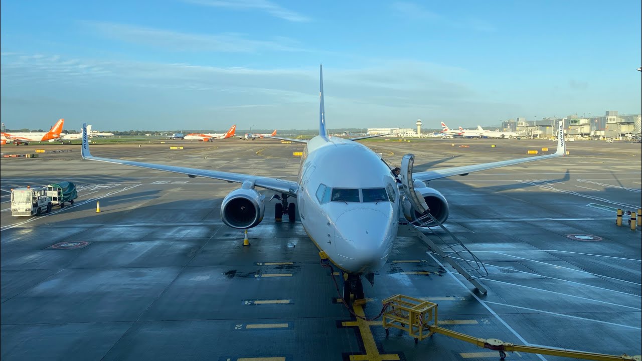 Ryanair Flight Report London Gatwick to Dublin 01/10/2022