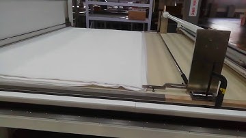 3m Width Fabric Spreading Machine Running in Customer