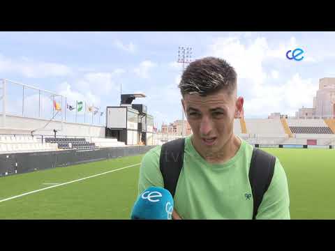 Reina, "muy contento" por su gol aunque "lo importante era conseguir los tres puntos"