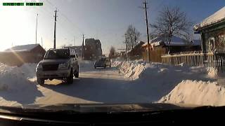 Бешеный матиз на узкой дороге почти дтп