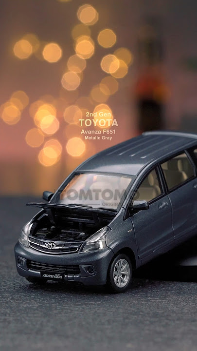 Toyota Avanza 2nd Generation F651 G Metalic Gray Diecast Miniatur Mobil MPV