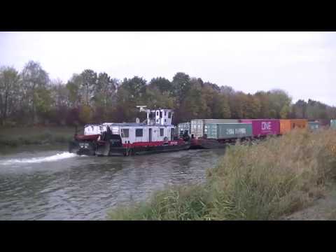 Schubboot 2415 mit Containerleichtern