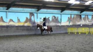 Natasja En Luna Bergakkerruiters Wedstrijd Hartenhoeve 002.Mov