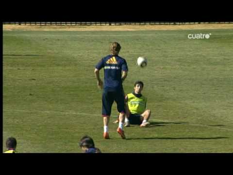 Sergio Ramos y Navas dando toques al baln