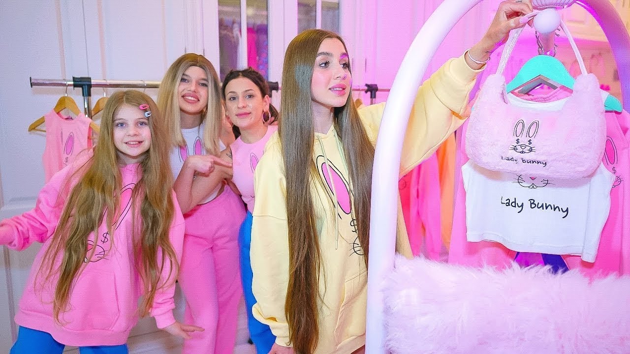 Koleksi Baju Lady Diana Terbaru! Diana memamerkan pakaiannya kepada semua orang di Akademi Kelinci!