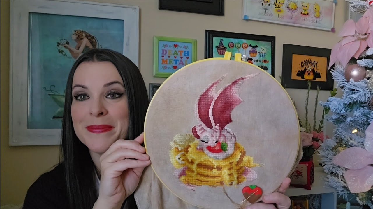 Flosstube 69 ~ 2 Christmas finishes, Svetlana Sikhar wip, Old FFO stockings & my 1st X-stitch ever!