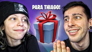 LE REGALO ESTAS SKINS A THIAGO EN FORTNITE | Robleis