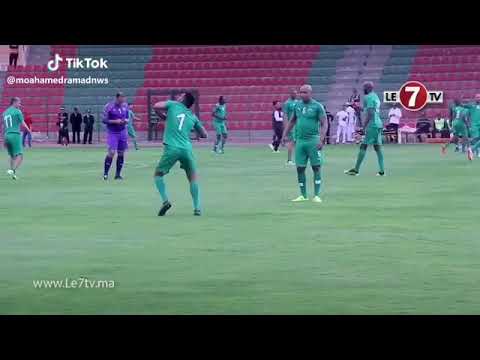 محمد رمضان يلعب كرة القدم