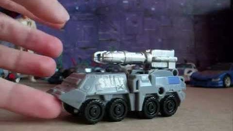 Transformers review- universe legends onslaught