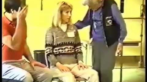 Alexander Technique teacher Marjorie Barstow: "Sitting - Walking"