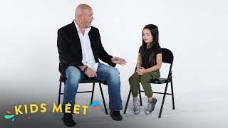 Aspiring Kid Hypnotist Meets a Professional Hypnotist | Kids Meet | HiHo Kids