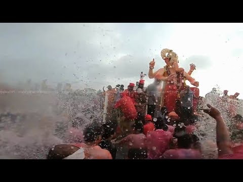 Lalbaugcha Raja Murti Visarjan 2018 At Girgaon Chowpatty - Mumbai Biggest Idols Immersion 2018