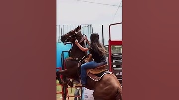 This Cowgirl ROCKS! Total control of this  beautiful horse!💪❤️🔥#cowgirlsrock#rodeo #barrelracing