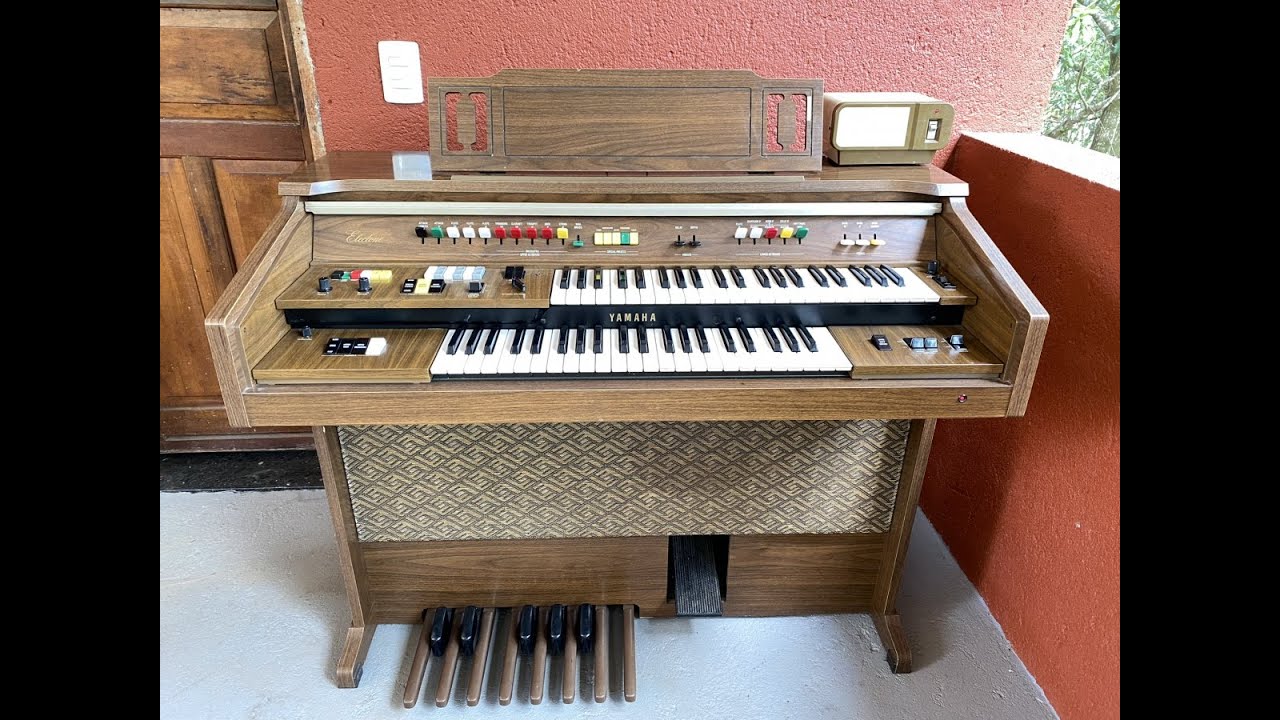 leil-o-de-fevereiro-2024-lote-588-rg-o-yamaha-electone-b-55