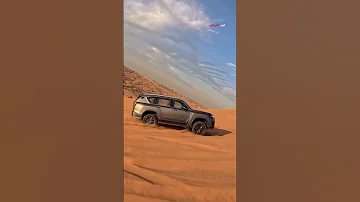 لكزس LX600 ضد رينج روفر أوتوبيوغرافي 