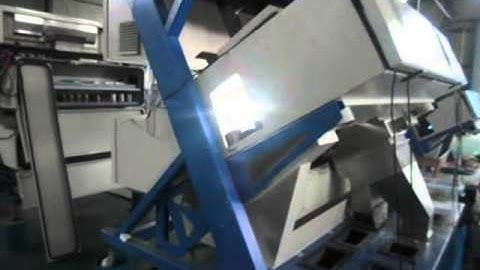 Transparent plastic color sorting video