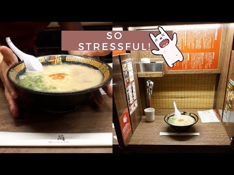 THE RAMEN RESTAURANT FOR INTROVERT PEOPLE (Raw Vlog)