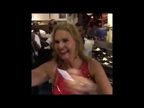 EGYPTIAN ACTRESS YOUSSRA DANCING WITH THE RESTAURANT EMPLOYEES  EGYPTIAN ACTRESS YOUSSRA DANCING WITH THE RESTAURANT EMPLOYEES