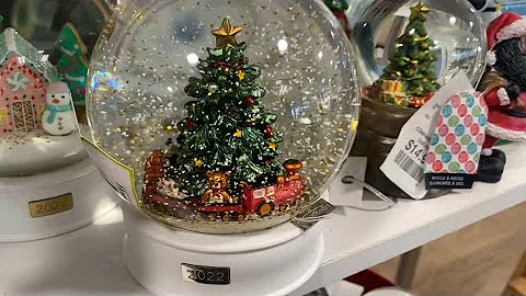 ** HECTIC Vlogmas ** Last minute Holiday Decor Haul & Putting up our tree