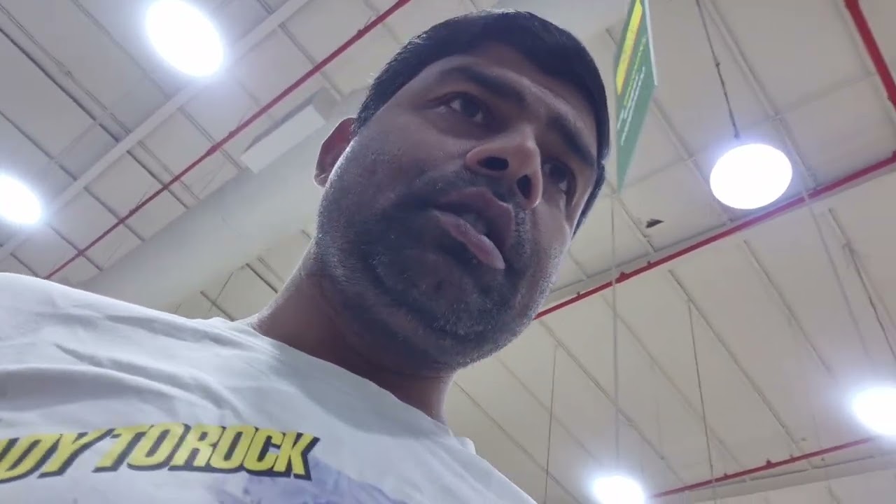 आज ka vlonging supermarket का है 