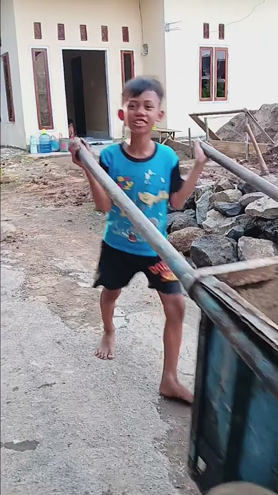 Sedikit demi sedikit...
