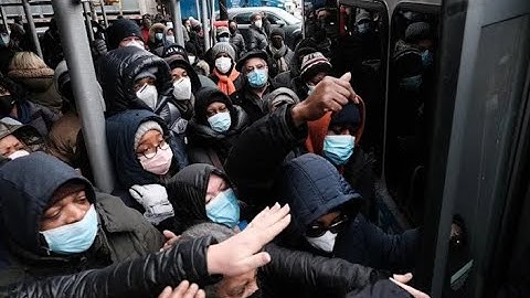 Angry crowds, arguments across NYC as demand for COVID tests rises