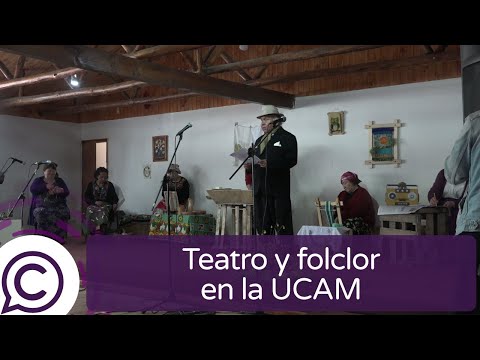 Adultos mayores realizaron presentación de teatro y canto latinoamericano