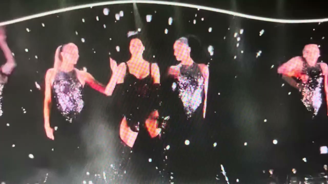 Dua lipa concert performing levitating performance on stage live 