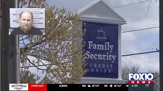Mobile police investigate bank robbery on Airport Boulevard; suspect arrested