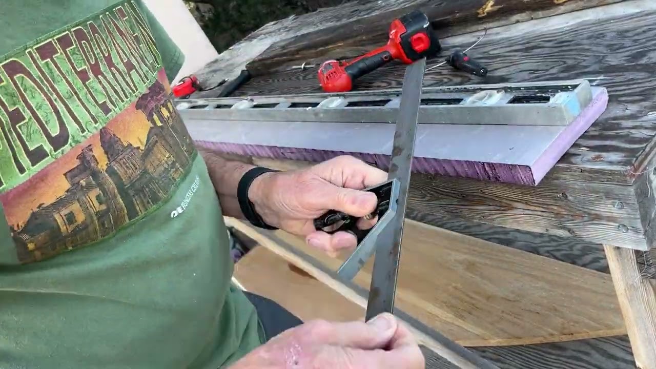 How I use Construction Foam Board to Support my Santa Fe Northern N-Scale Model Raiload