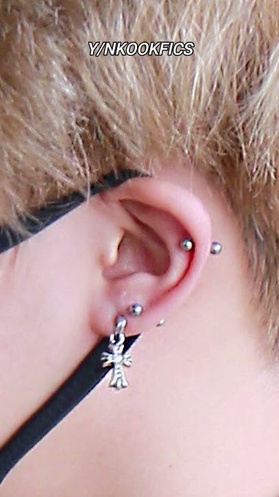 Jungkook and Jimin's piercing vs Taehyung's 😂