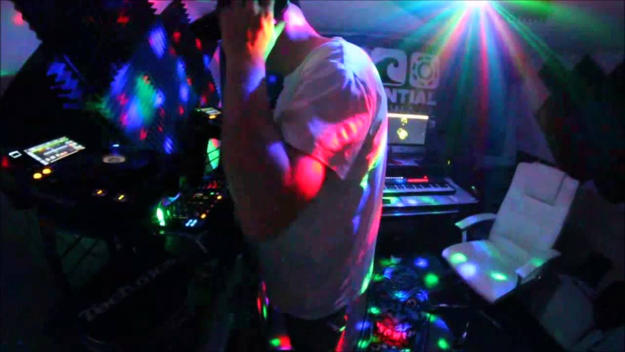 Essential Cornwall Man Cave Sessions - Drift Mini Mix
