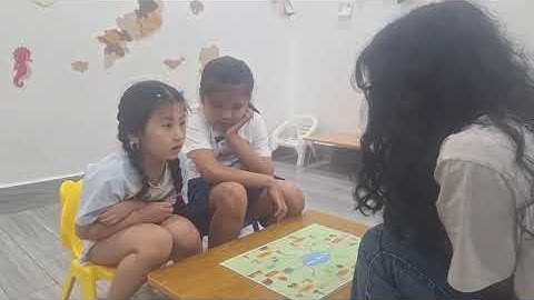 Tiếng Anh Giao Tiếp Phan Thiết: Bell and Elsa practices talking about On the farm