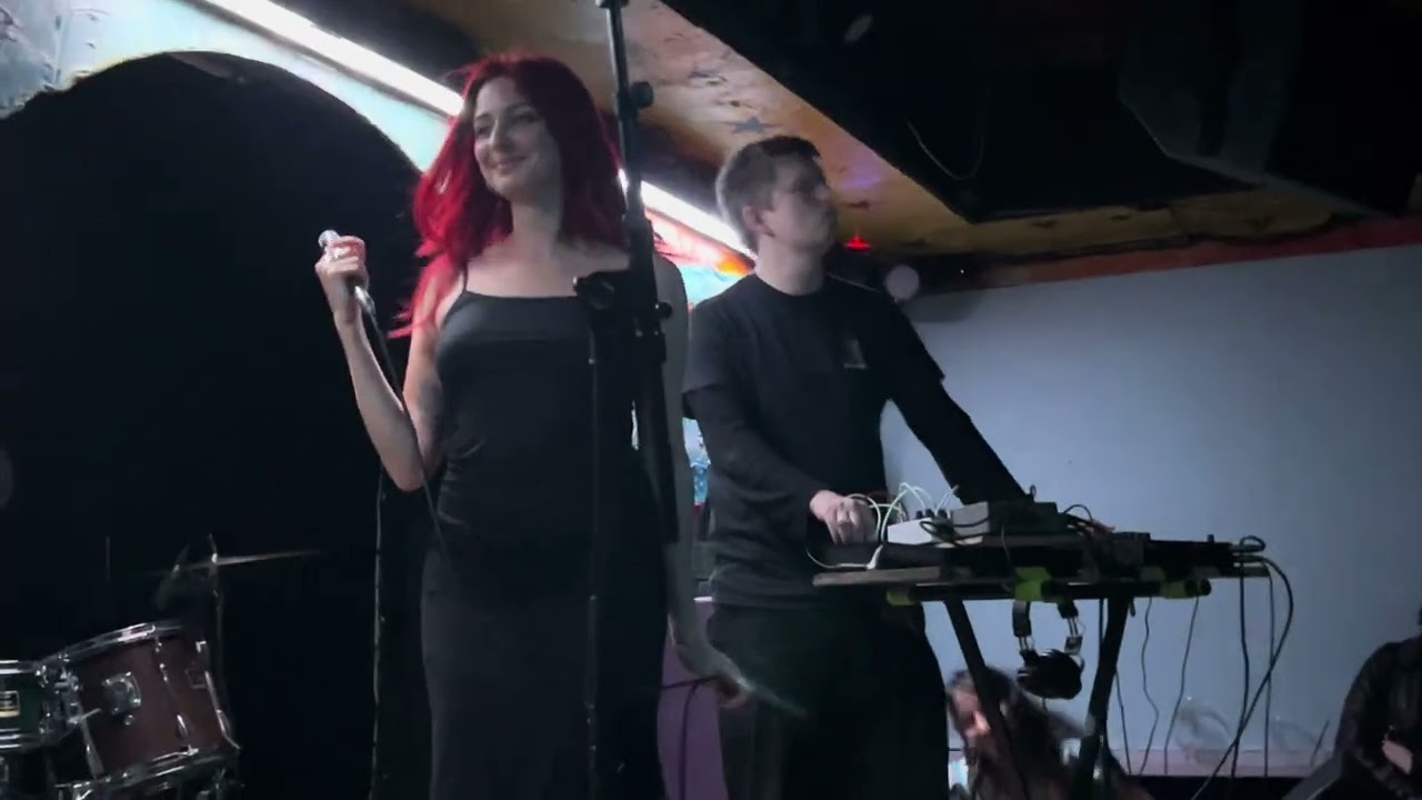 Pearl2 - 02, live at The Shacklewell Arms, London