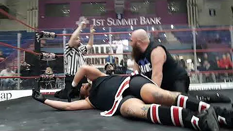 Manic vs Randall Fareway - fight night