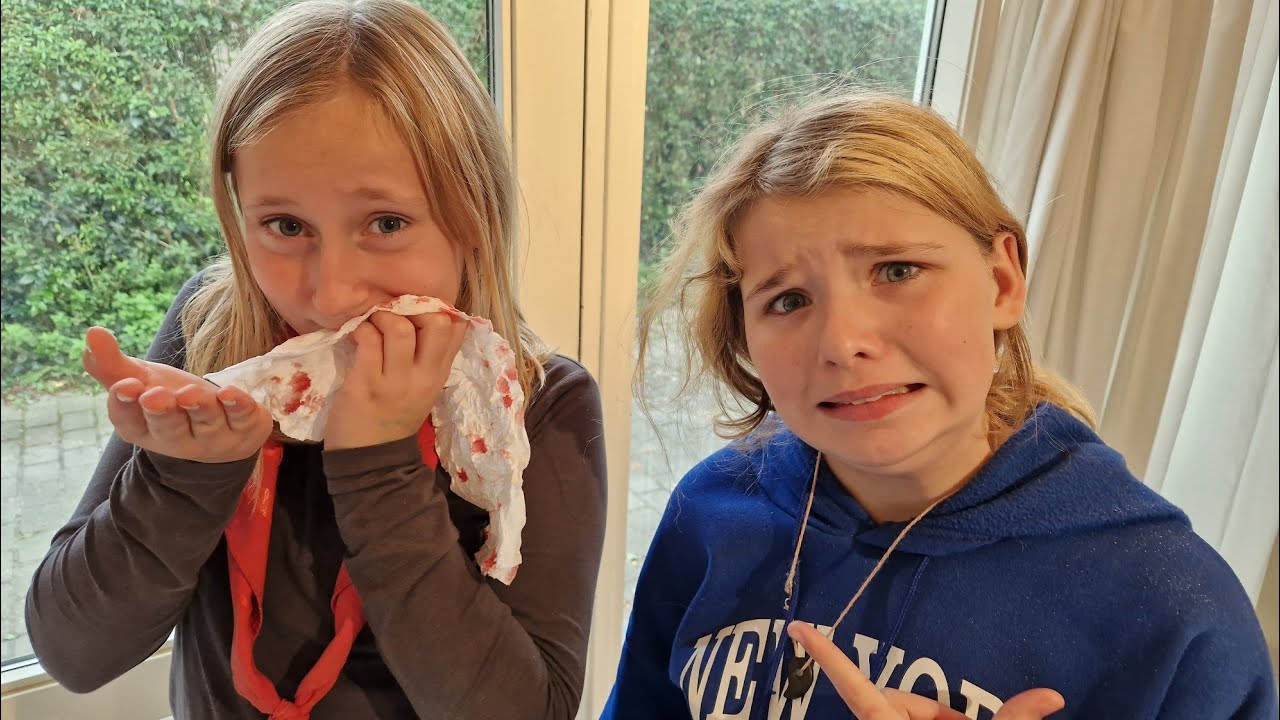 CARLI BLØDER FRA MUNDEN😱KAGETID🥧DET SKAL VI I FERIEN🍁😀